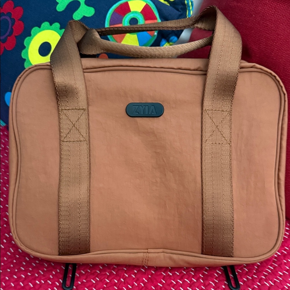ZYIA Tan Laptop Bag for travel